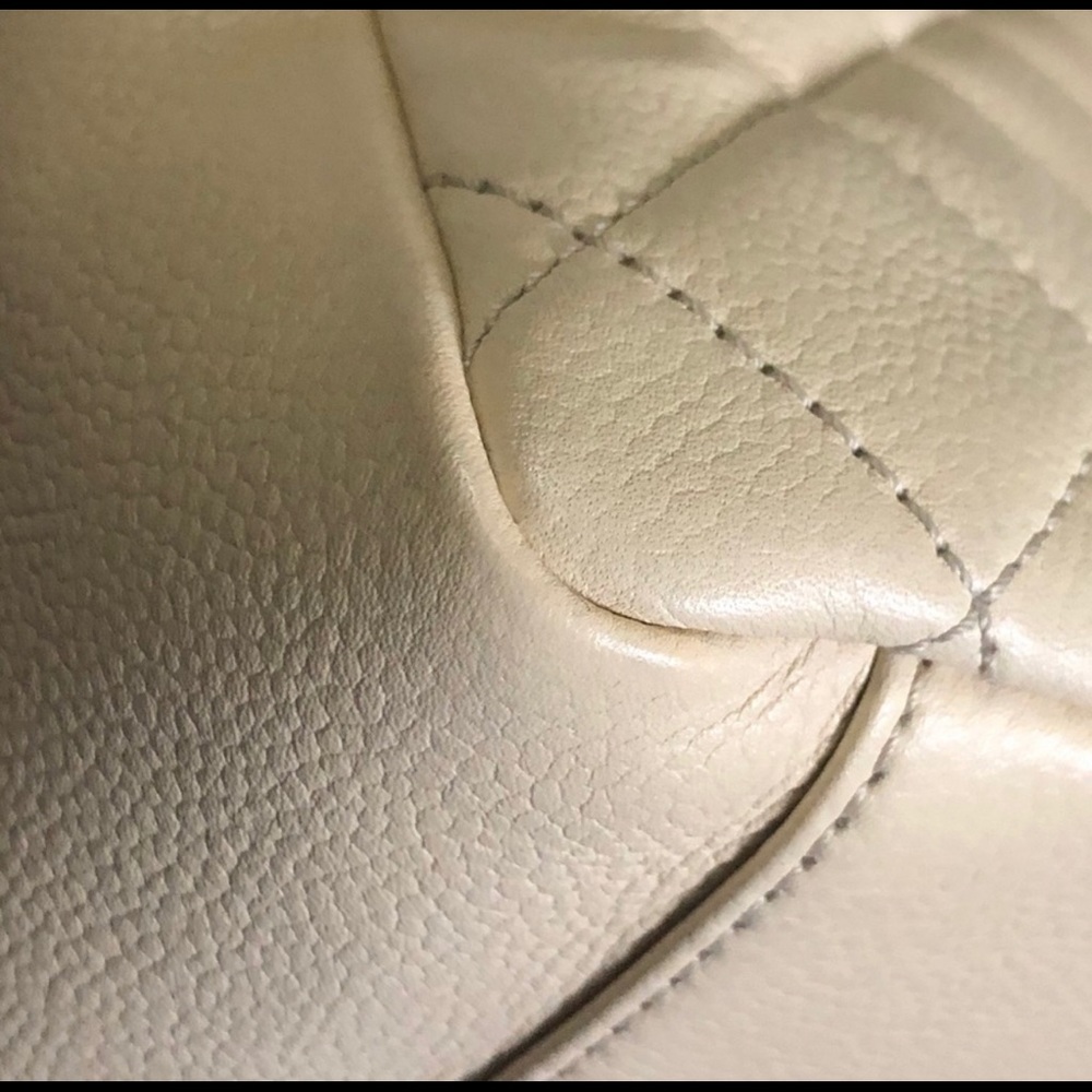 Chanel Claire GST silver caviar shopping tote - Picture 4 of 7